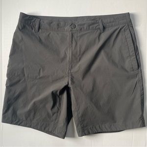 The North Face Mens Shorts 36 Gray  Flash Dry Performance Flat Front Chino Cargo
